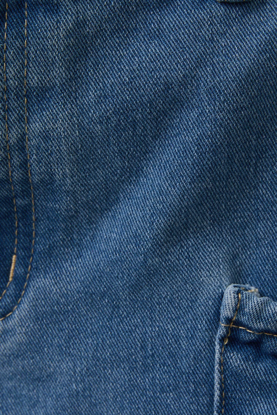 Low Rise Pocket Detail Shorts